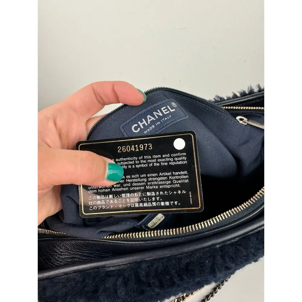 CHANEL Navy Blue Shearling Gabrielle Leather Chain Strap Crossbody Bag Medium